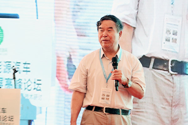 陳全世:新能源汽車產(chǎn)業(yè)的政策及技術(shù)路線 陳全世:新能源汽車產(chǎn)業(yè)的政策及技術(shù)路線