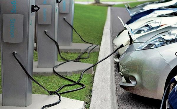 對(duì)沖基金公司瞄準(zhǔn)電動(dòng)車電池原材料市場(chǎng) 對(duì)沖基金公司瞄準(zhǔn)電動(dòng)車電池原材料市場(chǎng)