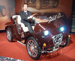 日本小公司推出小型電動汽車 售價50萬元