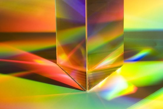 納米材料具有奇特分光特性 能制造彩虹