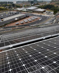 百萬(wàn)瓦級(jí)太陽(yáng)能發(fā)電設(shè)施示例