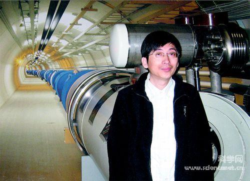 從2008年制備出世界首根鐵基超導線帶材，到目前將其載流性能提高到10T的強磁場下17000安培每平方厘米的國際最高紀錄，中國科學院電工所馬衍偉領(lǐng)導研究組始終在高性能鐵基超導材料的研制中保持國際領(lǐng)先水平。