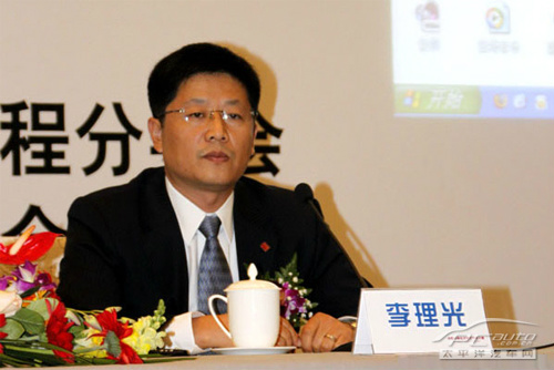 安全穩(wěn)定環(huán)保高效 比亞迪鐵電池技術(shù)解析