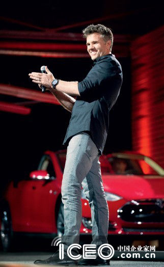 6月20日漢哲森在特斯拉“電池更換技術(shù)”展示會(huì)上擔(dān)任主持