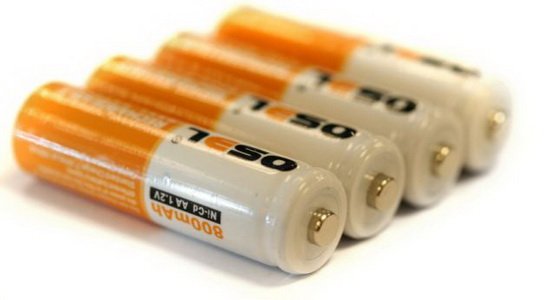 美國研制新型超級電池 幾秒鐘內(nèi)完成手機(jī)充電