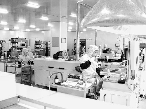 中國著力研發(fā)燃料電池及氫源技術(shù)：潛艇上佳電源