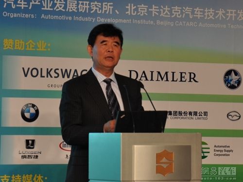 趙航:公眾交通出租車是電動車示范主力